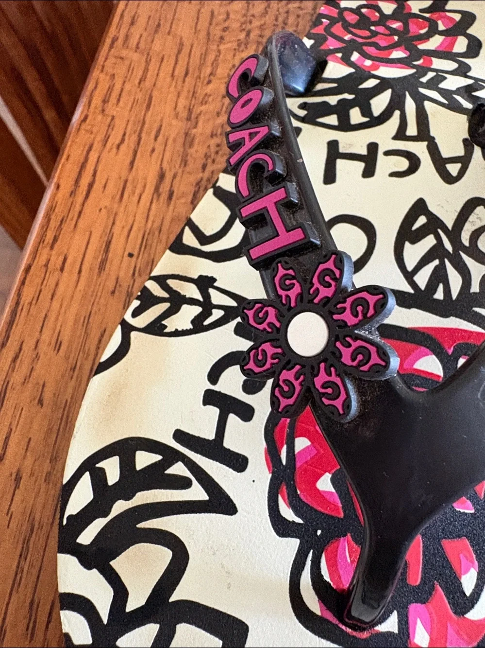 Coach Kerrie jelly print flip flops